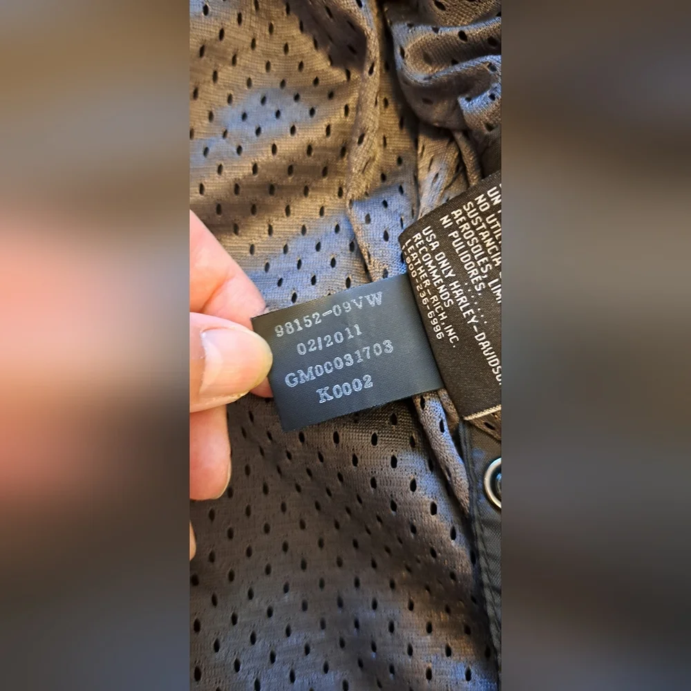 Harley Davidison Leather Coat - Picture 14 of 16